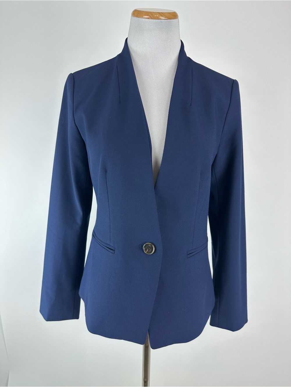 Ann Taylor Navy Blue One Button Blazer Professional Career Wear Size 4 Petite